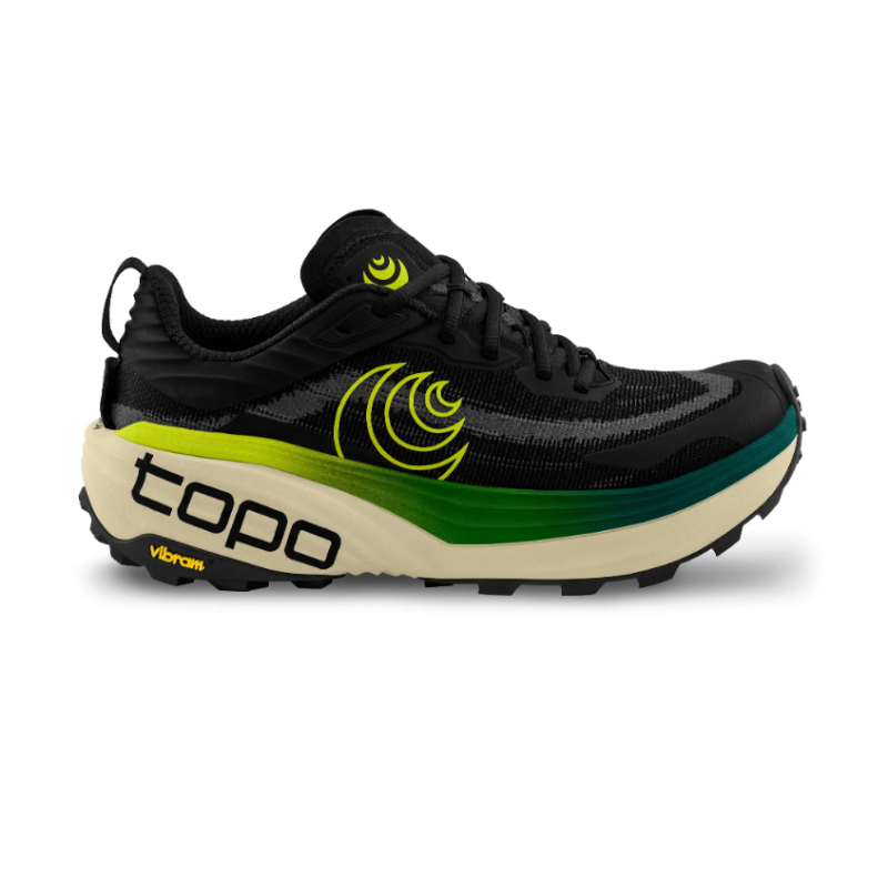 Topo Vista Black/Lime — moške trail superge Topo Athletic, zasnovane za dolge in tehnične poti. Opremljene so z maksimalno blaženjem ZipFoam, ki ublaži ostre robove stez, hkrati pa ohranja naravni ritem koraka.