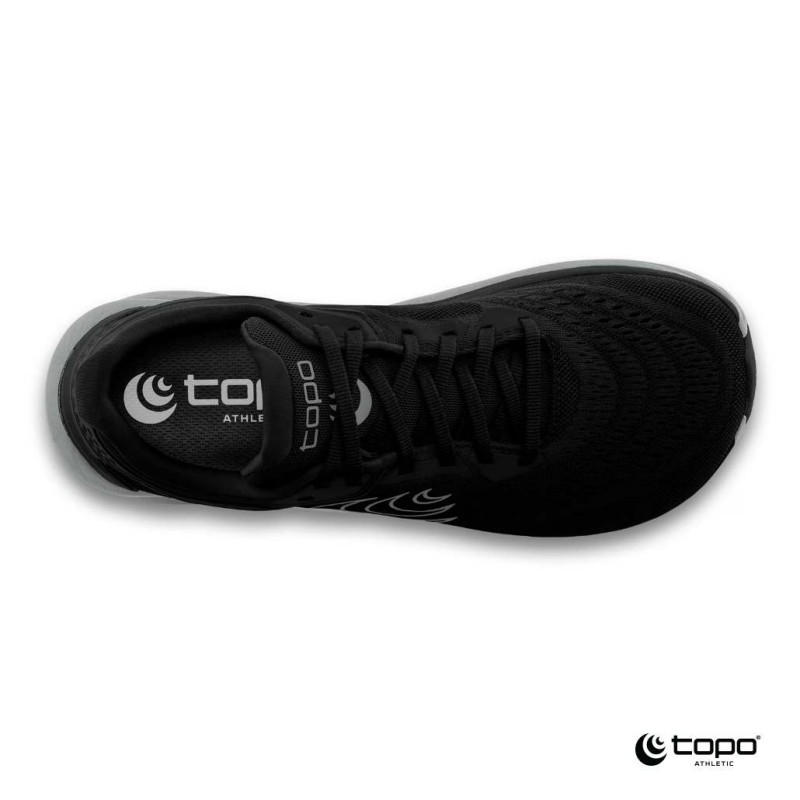 Vodoodporni moški copati Topo Phantom 4 WP z eVent membrano, udobnim ZipFoam blaženjem in širokim prstnim delom. Popolni za tek v vseh pogojih.