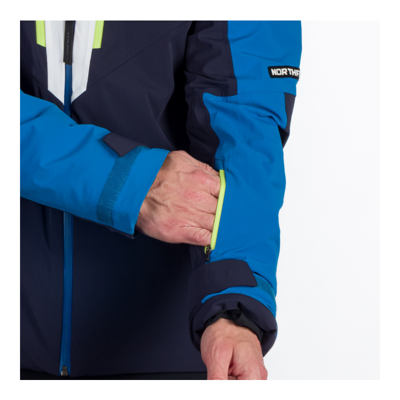 Moška smučarska jakna NORTHFINDER STEPHAN združuje 10K/10K vodoodporno zaščito, izolacijo PrimaLoft® Eco Black in RECCO® varnostni sistem. Popolna izbira za zahtevne smučarje, ki želijo toplino, udobje in varnost v vseh zimskih razmerah.