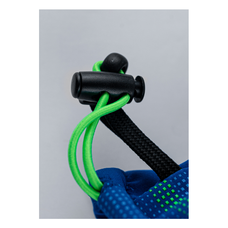 Otroške rokavice Reusch Maxi R-TEX® XT Mitten – tople, mehke in popolnoma vodoodporne rokavice z dolgo manšeto in zapiralnim sistemom. Idealne za male raziskovalce snega! Na voljo v AS Sport Outlet.