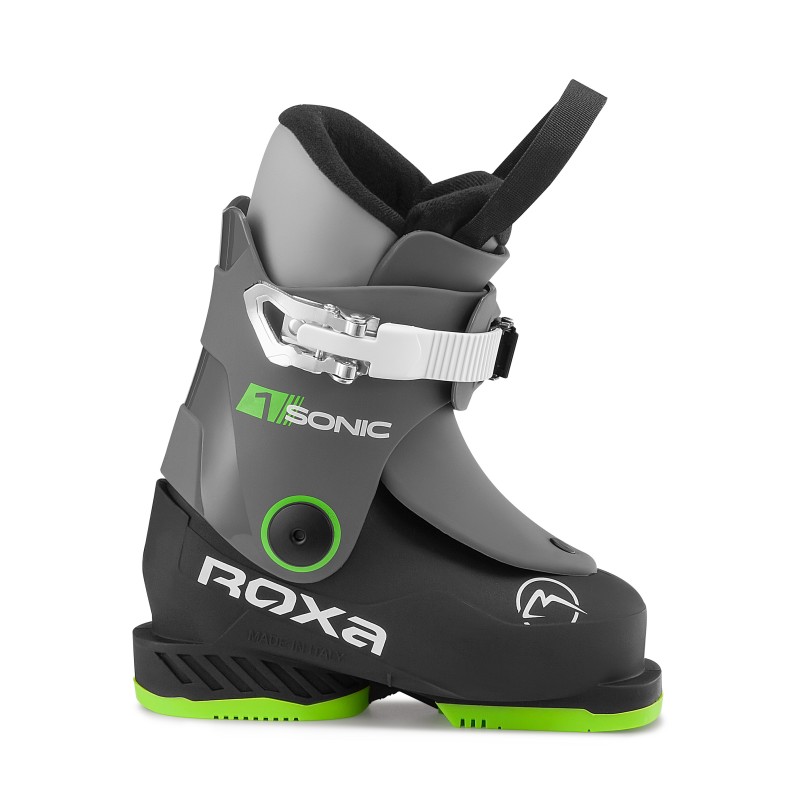 Najmlajši smučarji bodo oboževali ROXA SONIC 1 – ALPINE! Enostavno obuvanje z Easy Entry sistemom, udoben Junior Comfort Liner in stabilna Overlap 2-Piece konstrukcija za varno in zabavno smučanje.
