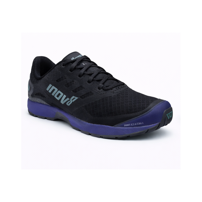 Ženske trail superge INOV8 TRAILROC 285 za zanesljiv tek po zahtevnem terenu. 8 mm drop, stabilnost za vse tipe stopala in srednje blaženje za udobne treninge ali hitre trail teke.