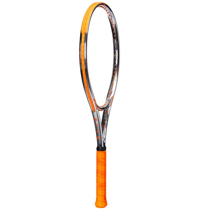 Chrome 100 280g je odlična izbira za igralce srednjega razreda, ki želijo igrati agresiven tenis. Lopar krepi zmogljivost pri servisu, hkrati pa ima in prinaša visoko dozo kontrole.