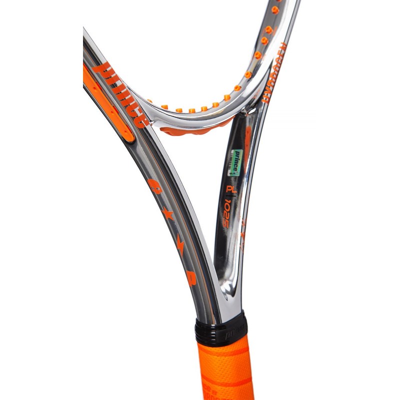 Chrome 100 280g je odlična izbira za igralce srednjega razreda, ki želijo igrati agresiven tenis. Lopar krepi zmogljivost pri servisu, hkrati pa ima in prinaša visoko dozo kontrole.
