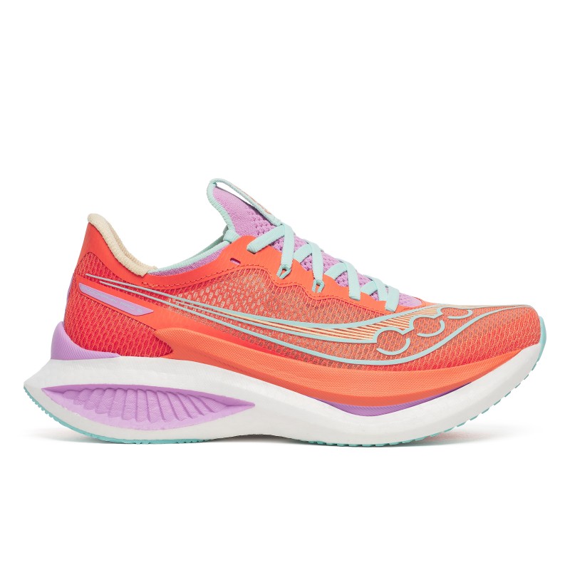 Elite ženske tekaške superge Saucony Endorphin Pro 5 s karbonsko ploščo. Izjemen povratek energije in hitrost za maraton ter tekmovanja. Na voljo pri AS Sport Outlet.