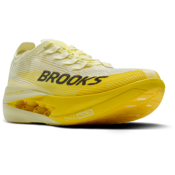 Brooks Hyperion Elite 5 z novo DNA GOLD peno in SpeedVault  karbonsko ploščo prinaša maksimalen povratek energije, eksploziven odriv in izjemno nizko težo (196 g). Idealni za maraton in osebne rekorde.