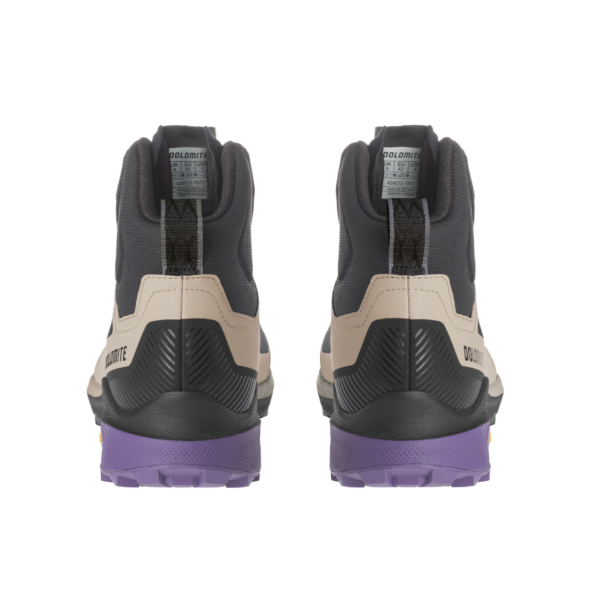 Lahki moški visoki pohodni čevlji DOLOMITE Nibelia High GTX z GORE-TEX Invisible Fit membrano in Vibram® Megagrip podplatom. Idealni za fast hiking in pohodništvo v vseh razmerah – AS Sport Outlet.