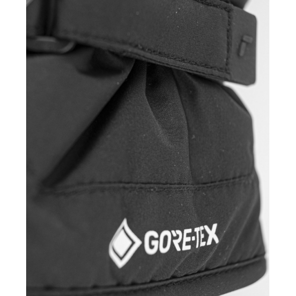 Otroške smučarske rokavice REUSCH Flash z GORE-TEX membrano zagotavljajo toploto, nepremočljivost in odličen oprijem. Idealne za aktivne mlade smučarje – AS Sport Outlet.