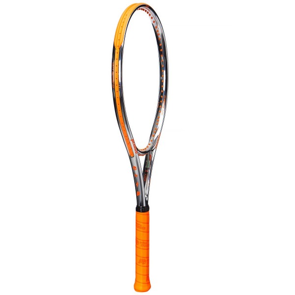 Chrome 100 280g je odlična izbira za igralce srednjega razreda, ki želijo igrati agresiven tenis. Lopar krepi zmogljivost pri servisu, hkrati pa ima in prinaša visoko dozo kontrole.