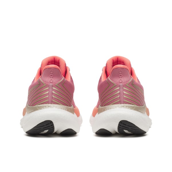 Odkrij ženske tekaške superge Saucony Triumph 23 z vrhunskim blaženjem PWRRUN PB, lahkotnim občutkom in izjemnim udobjem za dolge teke in vsakodnevne treninge. Zaženi svoj najboljši tek!