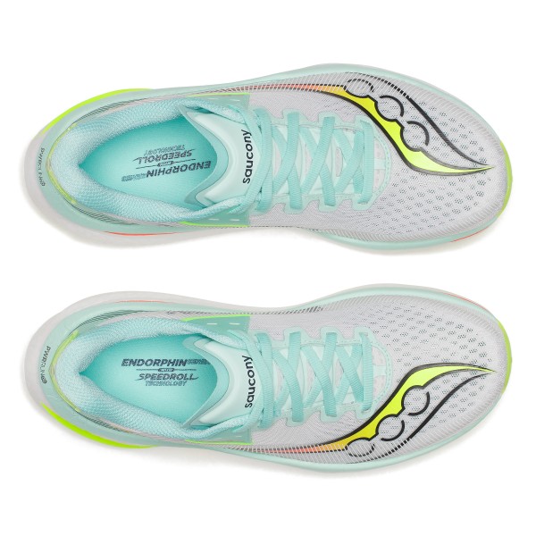 Pospeši tempo z ženskimi tekaškimi supergami Saucony Endorphin Azura. Ultralahki copati s PWRRUN PB blaženjem in SPEEDROLL tehnologijo za hitrejši, mehkejši in učinkovitejši tek.