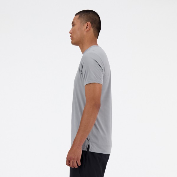 Moška športna majica New Balance Sport Essentials T-Shirt, lahka in zračna majica s kratkimi rokavi za trening in vsakodnevno udobje.