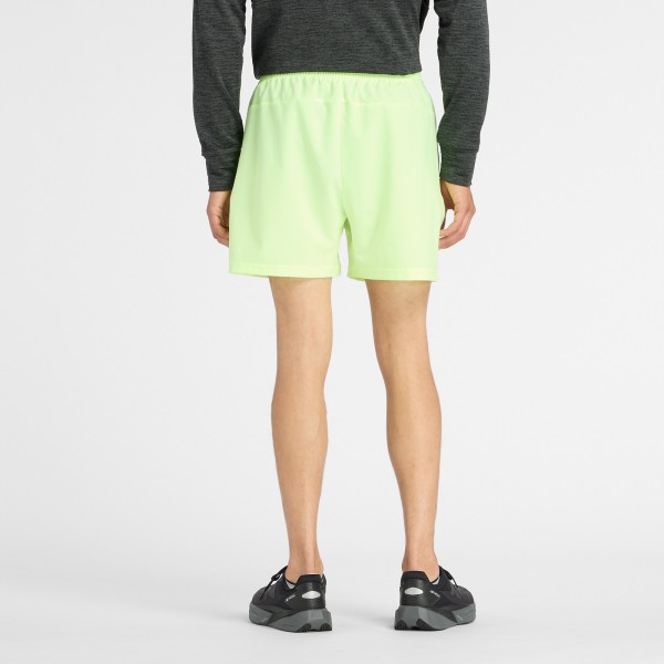 Moške športne hlače New Balance Sport Essentials Short 5, lahke in zračne kratke hlače z notranjo podlogo za tek, trening in prosti čas.