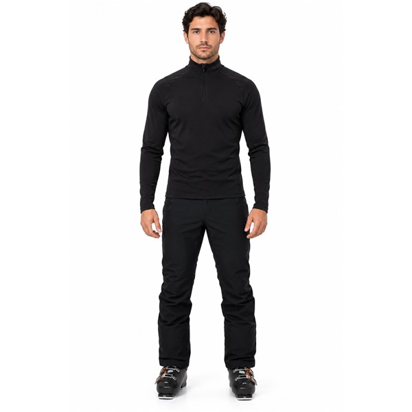 Moški bombažni smučarski puli REUSCH TED BLACK v elegantni črni barvi. Material iz 95 % bombaža in 5 % elastana, visok ovratnik ter praktična kratka zadrga zagotavljajo mehkobo, udobje in svobodo gibanja pri rekreativnem smučanju ter drugih zimskih aktivnostih.
