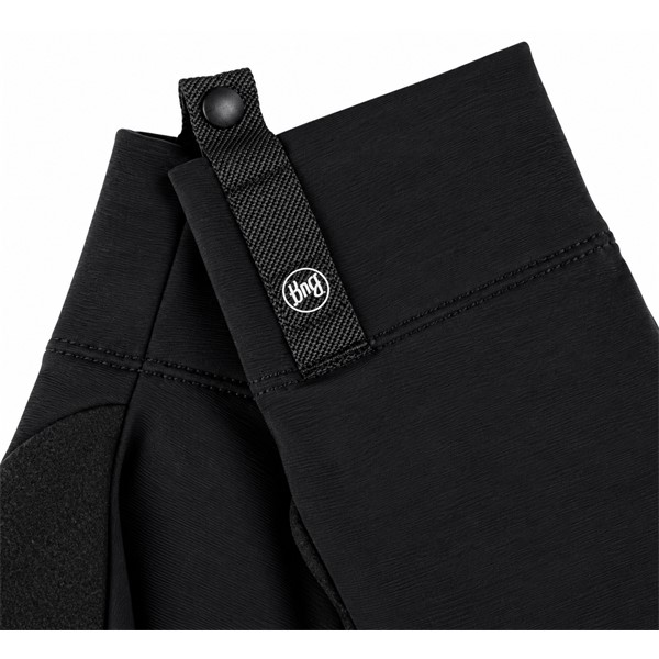Originalne tehnične rokavice BUFF® ThermoNet® G Ther Black v klasični črni barvi. Lahka in funkcionalna konstrukcija s tehnologijo ThermoNet®, toplotno zaščito, dobrim oprijemom in ergonomsko zasnovo. Primerne za tek, pohodništvo, nordijsko hojo, sprehode in vsakodnevne aktivnosti v hladnejšem vremenu.