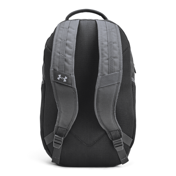 Odkrijte Under Armour Hustle 6.0 nahrbtnik, idealen za aktivne posameznike. Opremljen s tehnologijo UA Storm, ta nahrbtnik odbija vodo in nudi zaščito. Ima mehak predel za prenosni računalnik, varen žep z zadrgo in stranski žep za bidon.