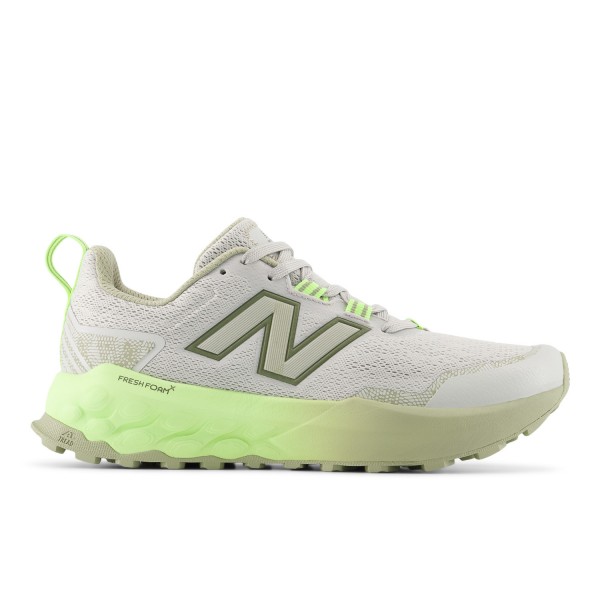 Ženske tekaške superge New Balance Fresh Foam X Garoe V2 z udobno Fresh Foam X podplatom, zaščito Toe Protect in AT Tread podplatom za odličen oprijem na vseh terenih.