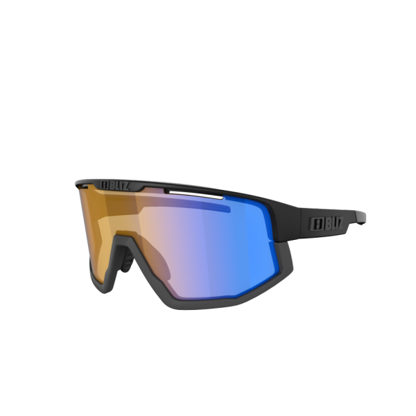 BLIZ Active Vision športna sončna očala z Nano Optics Nordic Light lečo zagotavljajo vrhunski kontrast, 100 % UV zaščito in popolno prileganje. Idealna za kolesarjenje, tek, smučanje in aktivne športe.