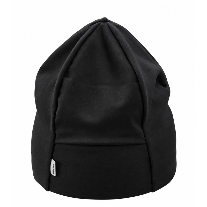 Originalna funkcionalna športna kapa CRAFT Essence Thermal Ponytail Hat Black v črni barvi. Mehka krtačena notranjost zagotavlja prijetno toplotno udobje, raztegljiva tkanina pa omogoča udobno prileganje. Posebna odprtina za čop na zadnji strani omogoča praktično uporabo pri spetih laseh. Kapa je primerna za tek, pohodništvo in druge športne aktivnosti v hladnejšem vremenu
