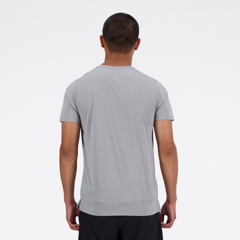 Moška športna majica New Balance Sport Essentials T-Shirt, lahka in zračna majica s kratkimi rokavi za trening in vsakodnevno udobje.
