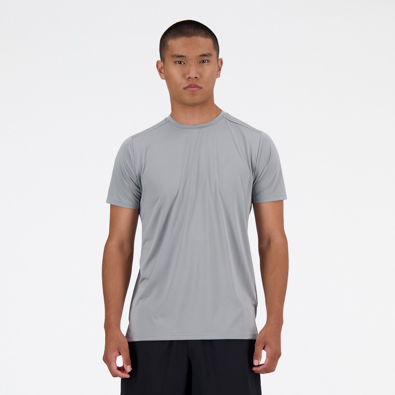 Moška športna majica New Balance Sport Essentials T-Shirt, lahka in zračna majica s kratkimi rokavi za trening in vsakodnevno udobje.