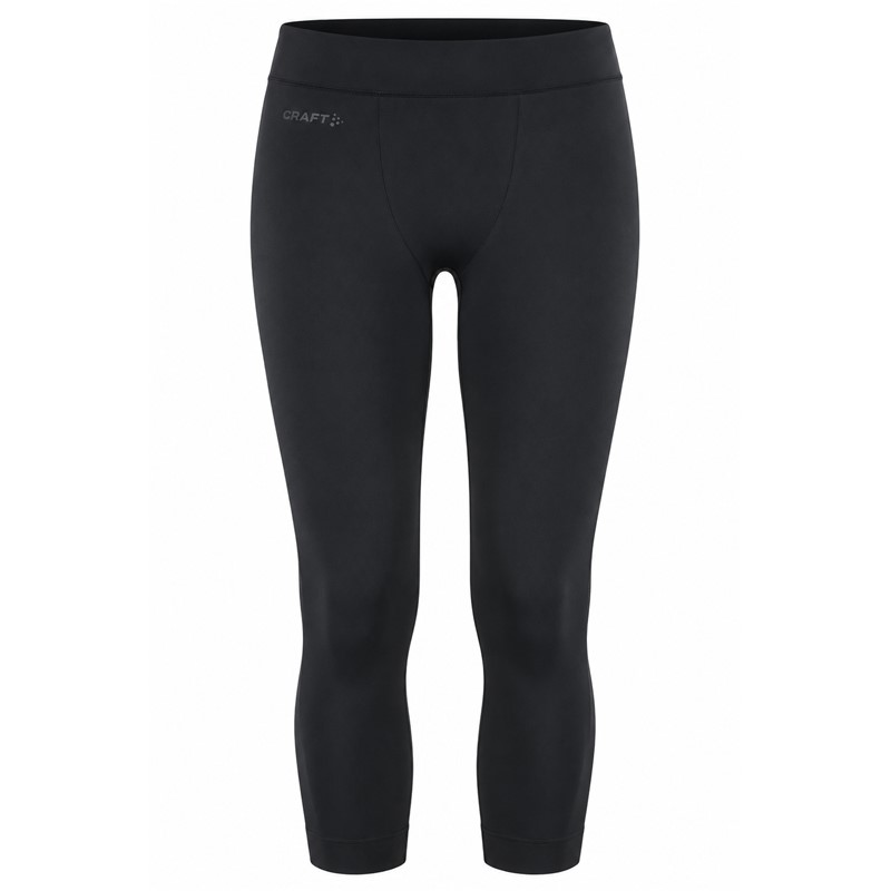 Originalne moške 3/4 funkcionalne pajkice CRAFT Active Comfort Knickers 2 M Black v črni barvi. Izdelane iz 75 % recikliranega poliamida in 25 % recikliranega poliestra. Mehka funkcionalna tkanina, prilagojena struktura Bodymapped, učinkovito odvajanje vlage, minimalno število šivov in ravni šivi Flatlock zagotavljajo udobje pri smučanju, pohodništvu, trekingu in drugih športnih aktivnostih.