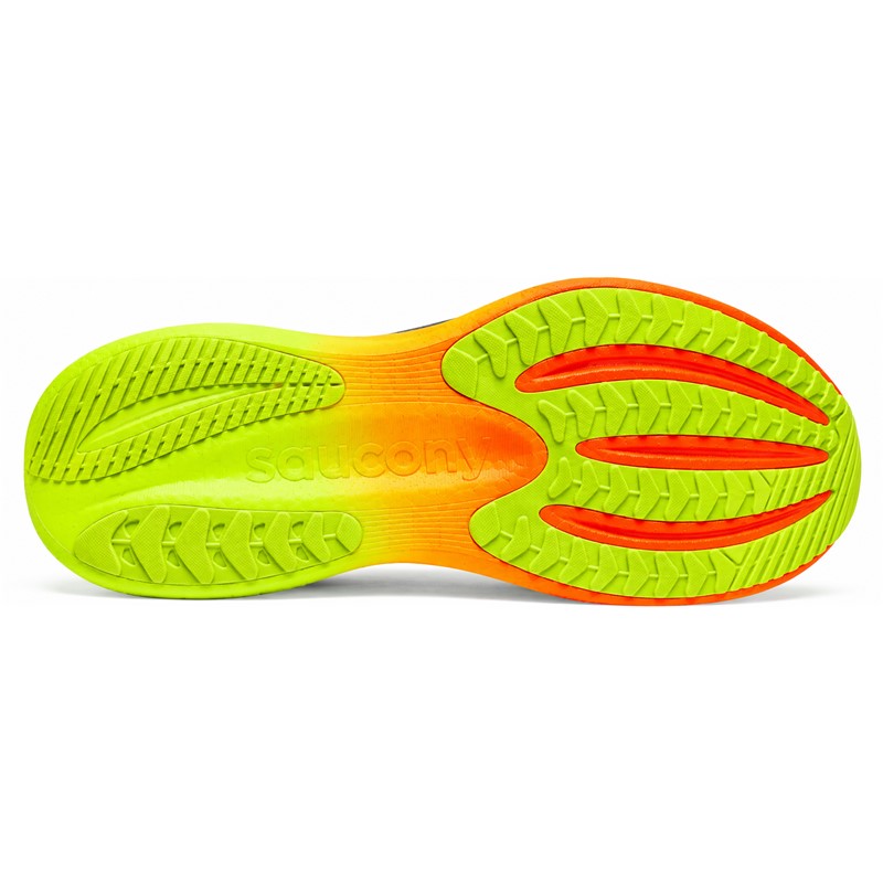 Premium moške tekaške superge Saucony Triumph 23 s peno PWRRUN PB, SRS vložkom in trpežnim XT-900 podplatom za udobne vsakodnevne in dolge cestne teke.