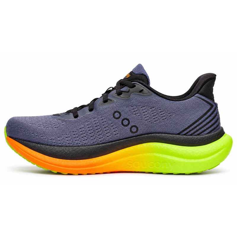 Premium moške tekaške superge Saucony Triumph 23 s peno PWRRUN PB, SRS vložkom in trpežnim XT-900 podplatom za udobne vsakodnevne in dolge cestne teke.