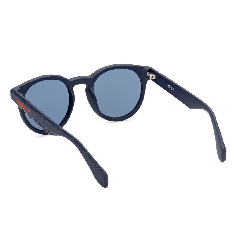Sončna očala ADIDAS ORIGINALS OR0056 92X izvirajo iz adidas originals kolekcije, zaznamovane s čudovitim modernim okvirjem in dizajnom. Ta očala so izjemno vsestranska, primerna za vse stile in priložnosti.