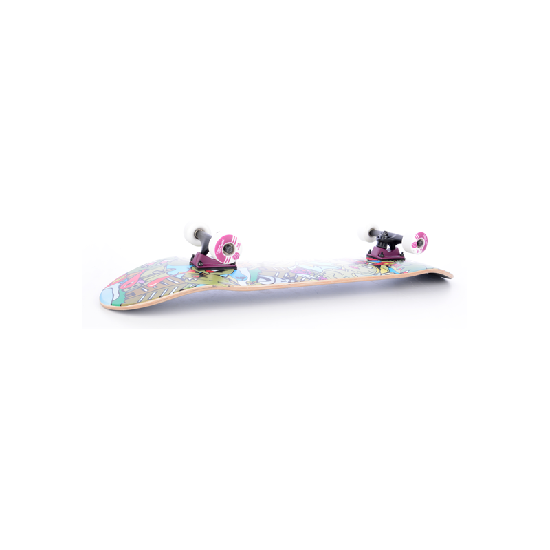 Rolka je primerna za začetnike, ki se želijo naučiti nekaj novega v skate parku ali pa se samo voziti po ulici. Deska iz kitajskega javorja je težja in zasnovana predvsem za ulično vožnjo in učenje osnovnih trikov. Kolesca imajo standardno velikost 5''.