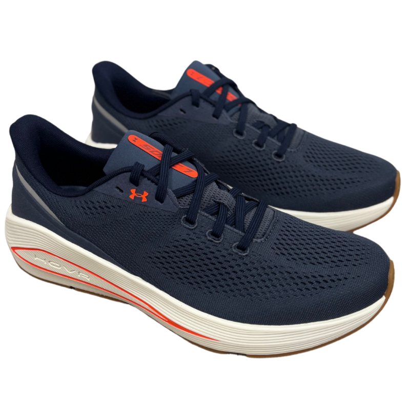 Moške tekaške superge Under Armour SONIC 7 (model 3028002-044) združujejo vrhunsko udobje, podporo in izboljšano amortizacijo. Z zračnim zgornjim delom in trpežnim podplatom so idealne za vsakodnevno tekanje.