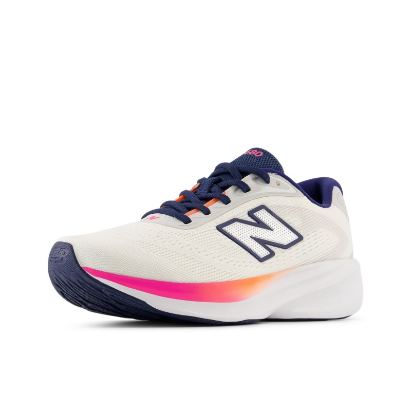 Ženske tekaške superge New Balance Fresh Foam X 680 V9, lahka in zračna športna obutev z naprednim blaženjem za udoben tek.