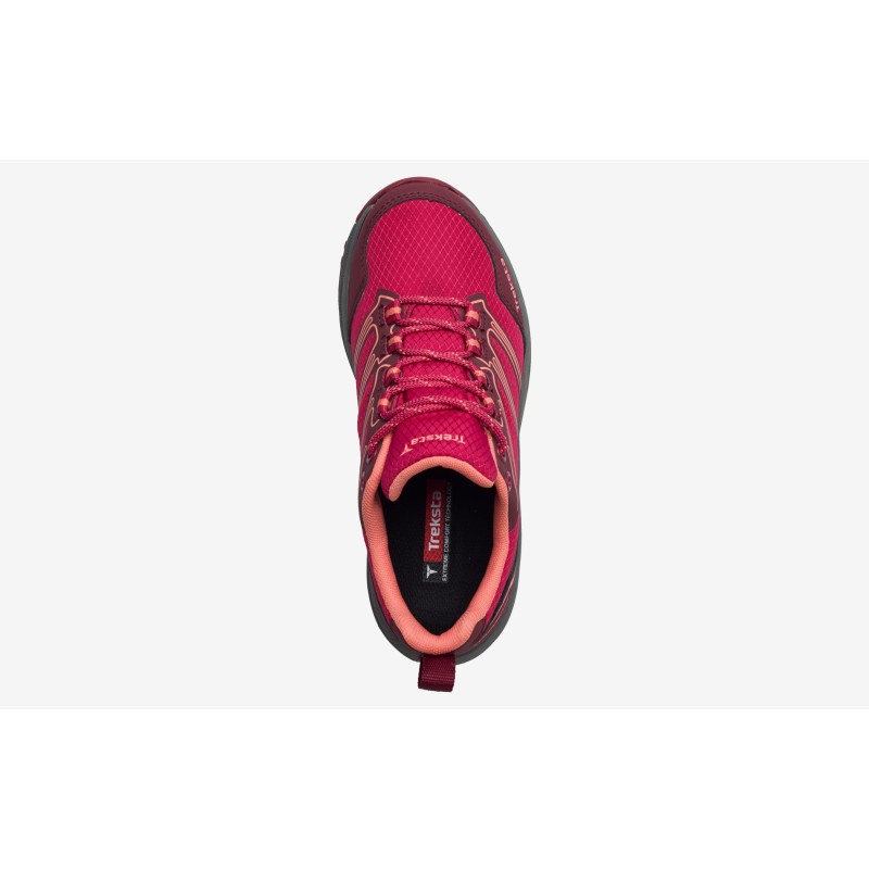 Ženski pohodni čevlji TREKSTA LARVIK LOW LACE GTX so zasnovani z širšim prileganjem in imajo vodoodporno GORE-TEX membrano, ki ohranja stopala suha v vseh vremenskih razmerah.