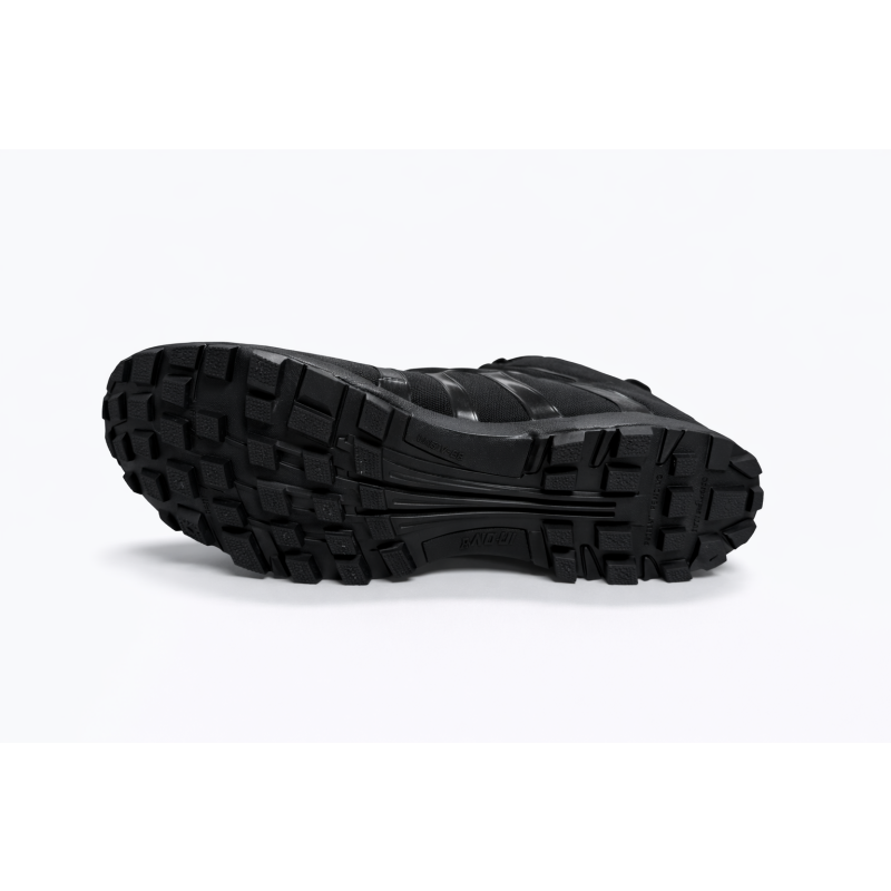 Ženski pohodni čevlji INOV8 ROCLITE G 286 GTX z GORE-TEX membrano in Graphene Grip podplatom. Izjemno lahki (286 g), nepremočljivi in stabilni za hitro pohodništvo in zahtevne terene.